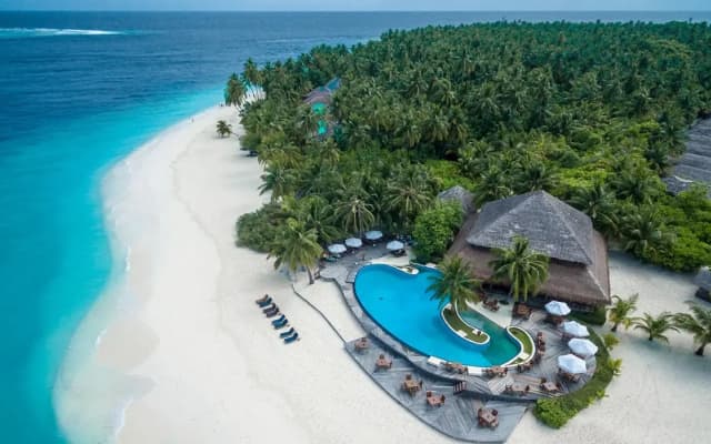 Filitheyo Island Resort - photo 2