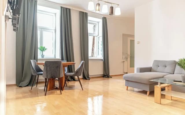 Basic 2BR Apt Near Westbahnhof - photo 5
