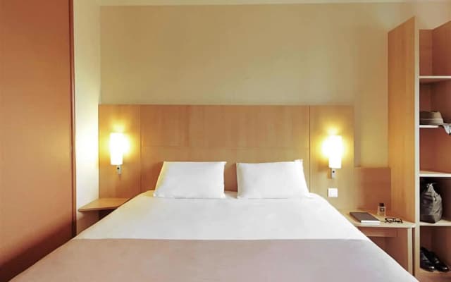 ibis Paris Ornano Montmartre Nord 18ème - photo 5