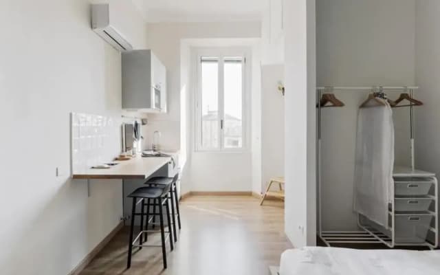 Minimal and Charming studio in Isola District - photo 5
