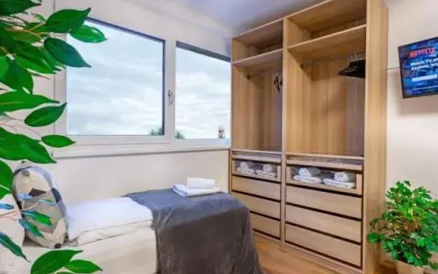 Marks Penthouse Apartments - photo 2