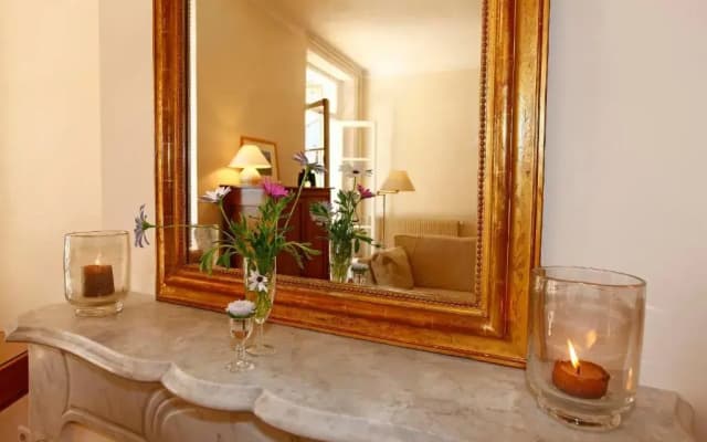 Magnifique appartement d'époque avec Vue Mer 4 personnes avec terrasse Le Port Nice - photo 4