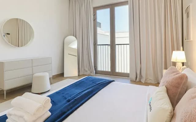 HiGuests - La Rive Classy 2BR & Balcony - photo 2