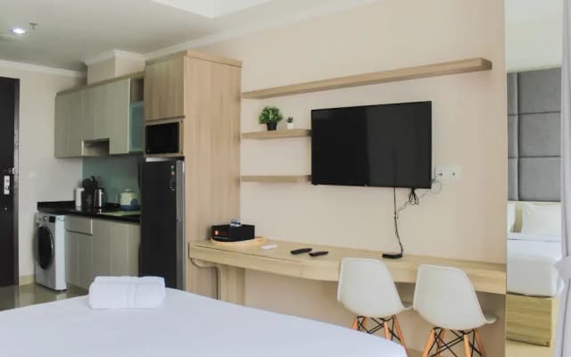 Great Location Menteng Park Studio Apartment - photo 5