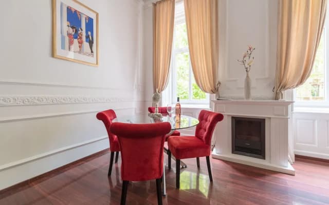 Music Academy Suite Café Vian Apartman Kft - photo 2