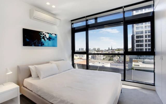 Corporate Keys- Lilli Apartments - photo 3