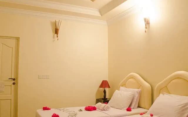 Kudahuvadhoo Inn - photo 2