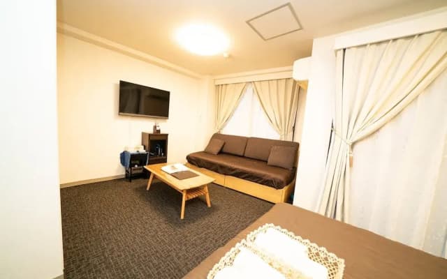 Okido Bldg Unit 602 - photo 3