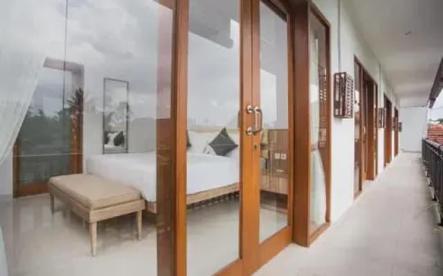 Penelopy Suites Oberoi - photo 5