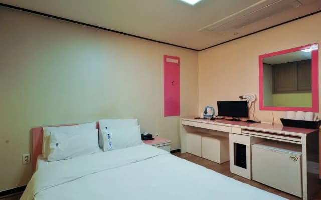 Ho Hometel - photo 3