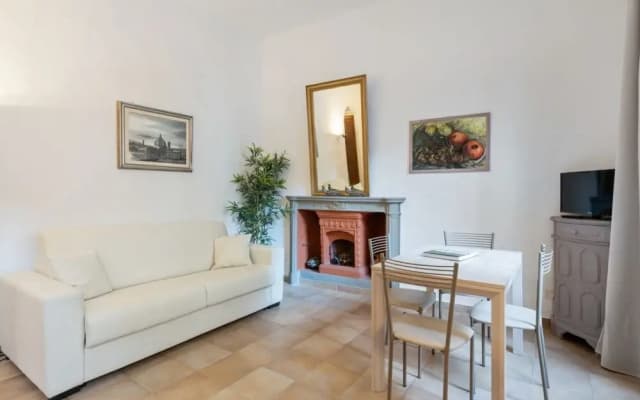 Ponte Vecchio Cozy Flat - photo 2