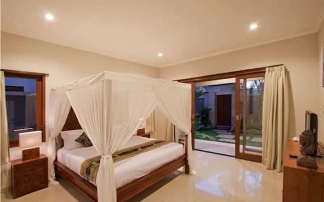 Madhya Villa - photo 4
