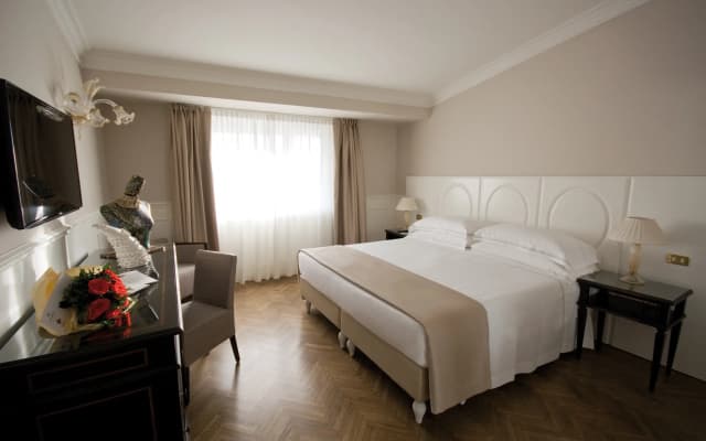 Plaza Hotel Lucchesi - photo 3