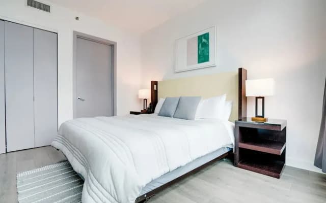 Brickell Ave Suites-Miami - photo 2