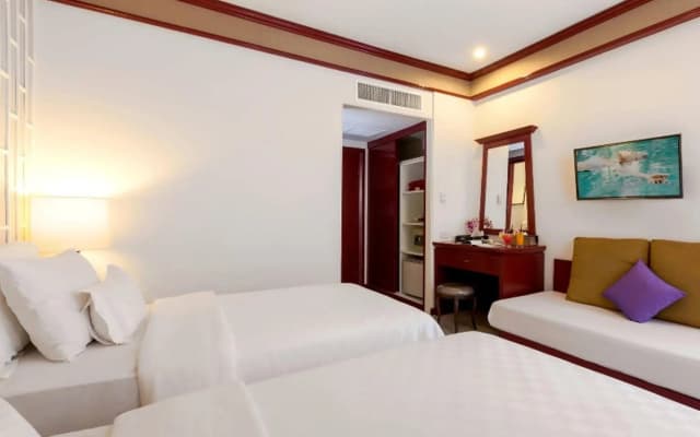 New Patong Premier Resort - photo 2