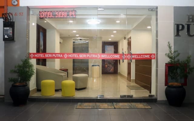 Hotel Seri Putra - photo 2