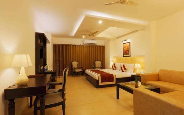 Hotel La Sapphire - photo 5