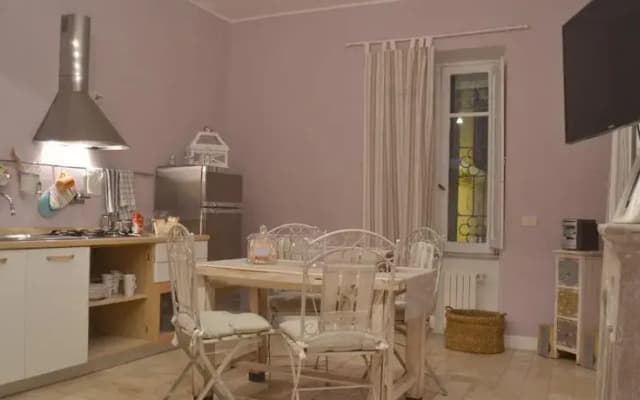 Matilde's House - photo 3