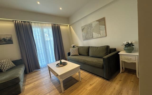 Acropolis Divine Apartments - photo 2