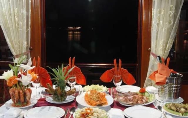 Seawind Charter Cruise Halong - photo 3