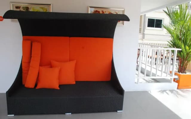 Sunset Apartments - photo 3