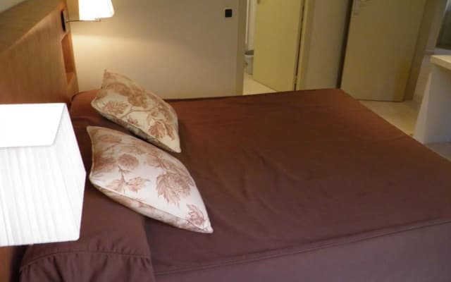Apartaments Sant Jordi Comtal 33 - photo 2