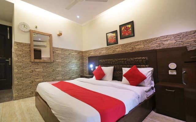 OYO 49069 A Suites - photo 2