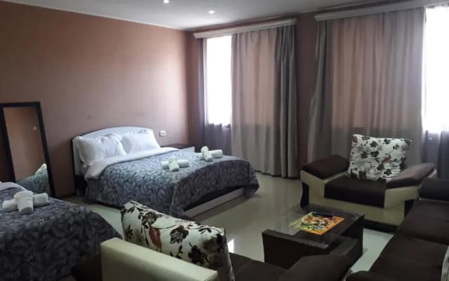 Hotel Lux - photo 2