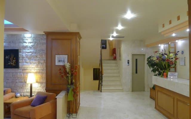 Victory Inn - photo 2