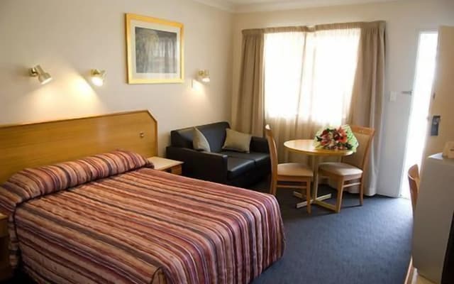 Narellan Motor Inn - photo 5