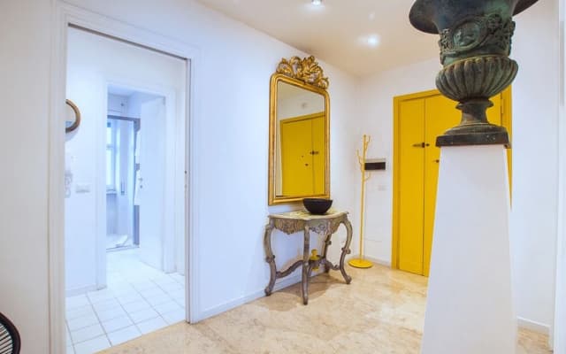 Beautiful 4 Bed Flat Close to Vatican - photo 2