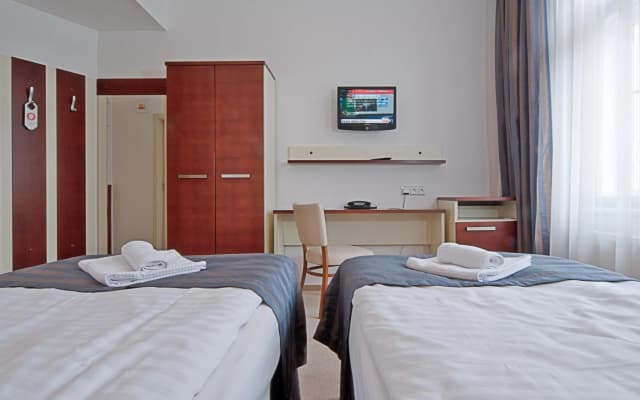 City Partner Hotel Gloria - photo 5