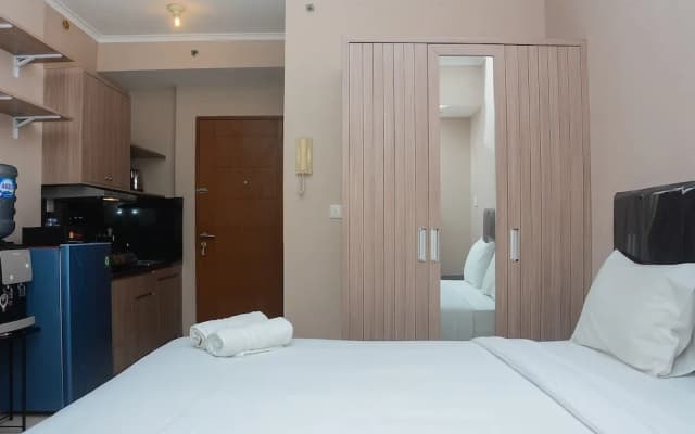 New Furnished @ Studio Maple Park Apartment - photo 4