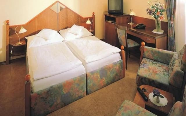 Hotel Monica - photo 4