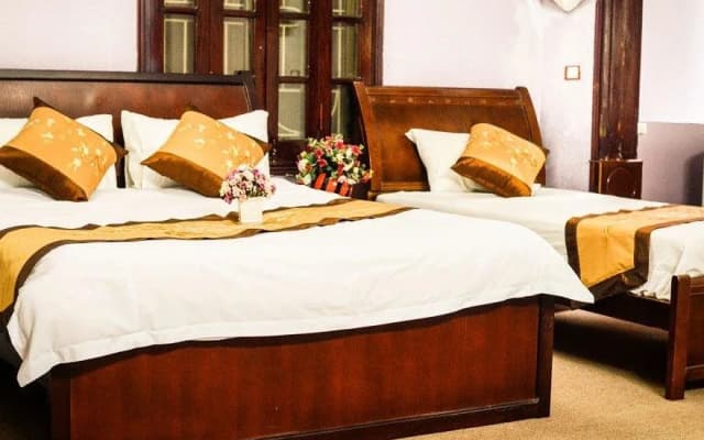 Lakeside Hotel - photo 5