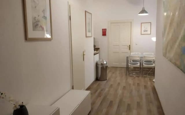 Cozy studio in Friedrichshain, 4 quiet guests only - photo 5