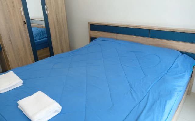 JoAn House - photo 3