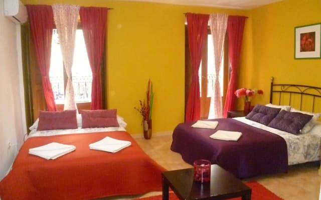 Village Chueca Apartments - photo 2