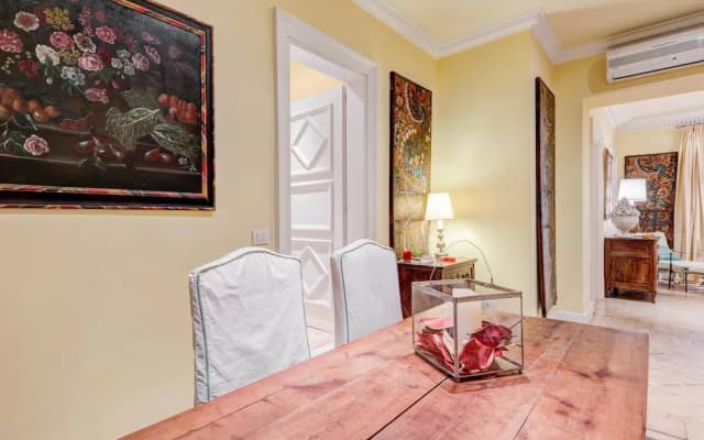 RSH Augustus Luxury Apartment - photo 4