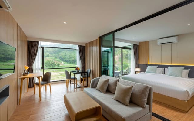 Wyndham Garden Naithon Phuket - photo 4