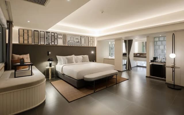 YANH Ratchawat Hotel - photo 5