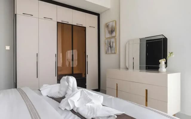 SIMPLY COMFORT Chic 3 Br Apartment with Private Pool - photo 2