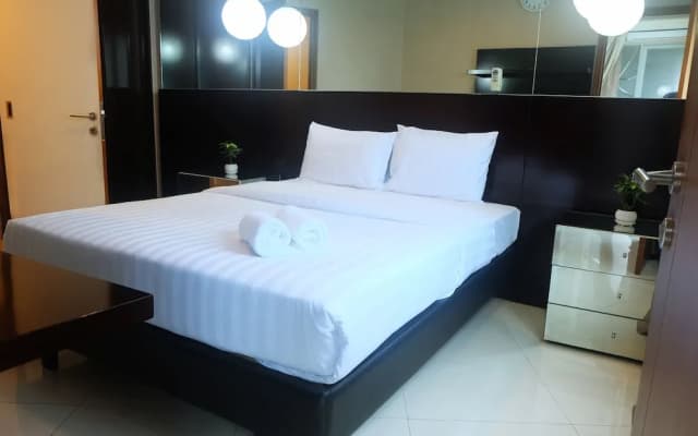 2 BR Central Location Sahid Sudirman Residence By Travelio - photo 3