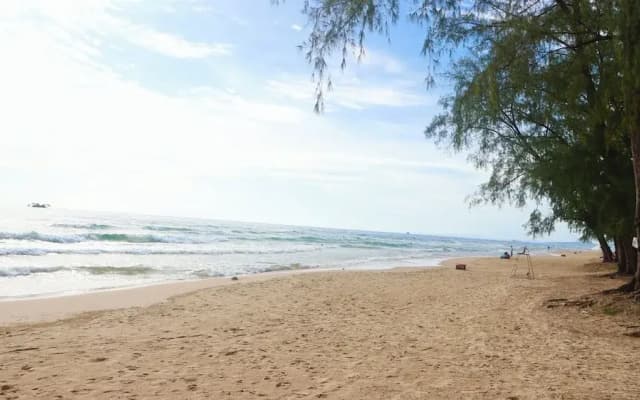 Blue Waves Hotel - photo 4
