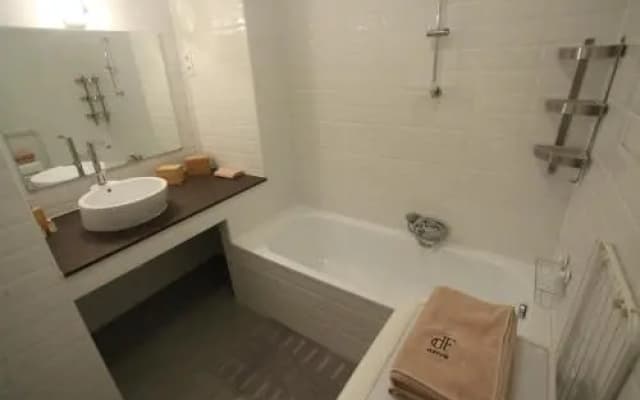 d.Five Riverside Suite - photo 4