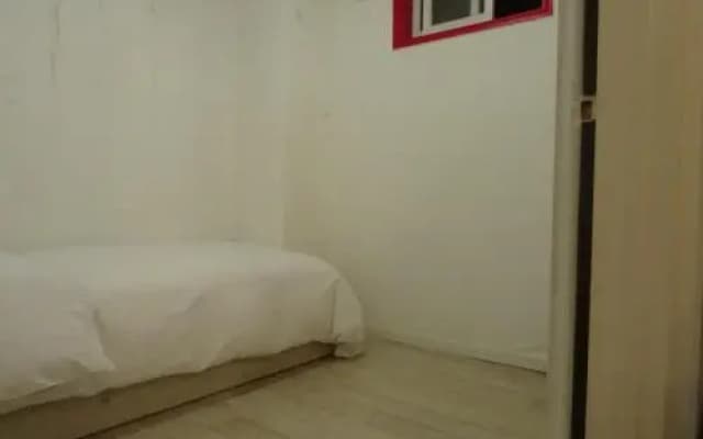 8MOTEL - photo 5