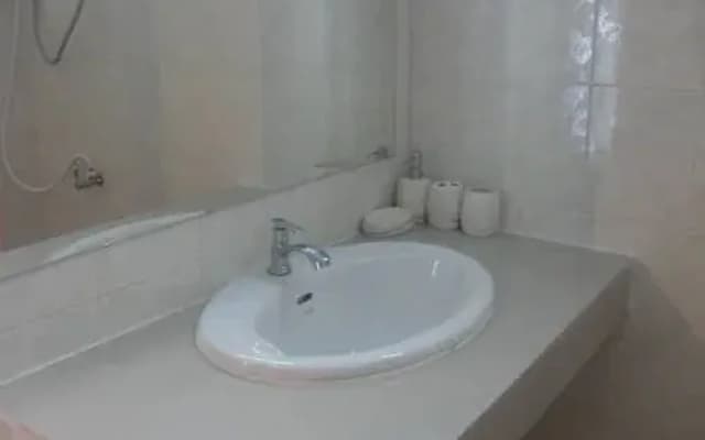 Salad Grand Bungalow & House Rental - photo 5