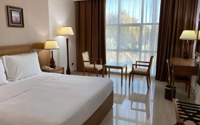 City Center Hotel - photo 3