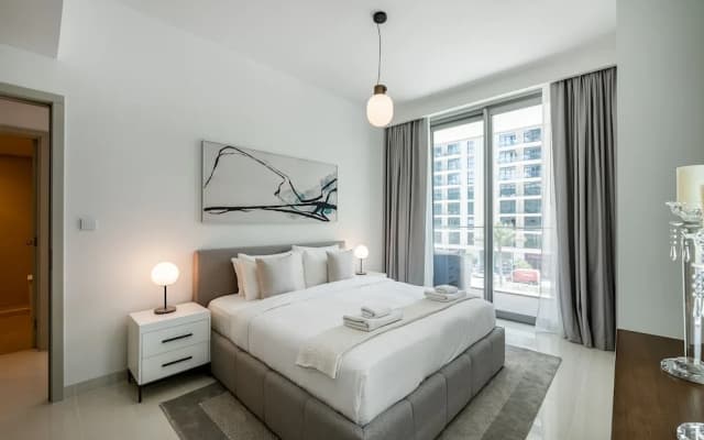 Chic 1BR in Emaar Beachfront - photo 4