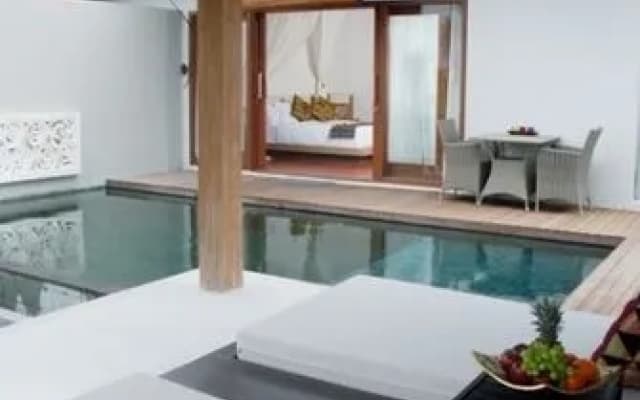 Water Edge Villa by Soscomma - photo 5